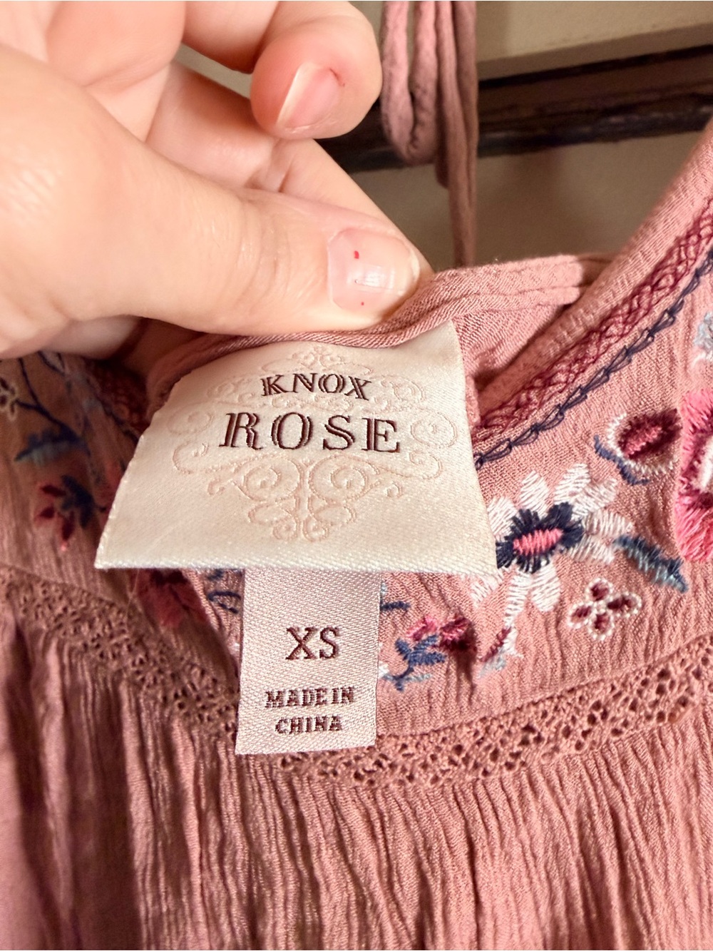Knox Rose Women’s Embroidered Pink Peasant Top Size XS - Picture 3 of 3